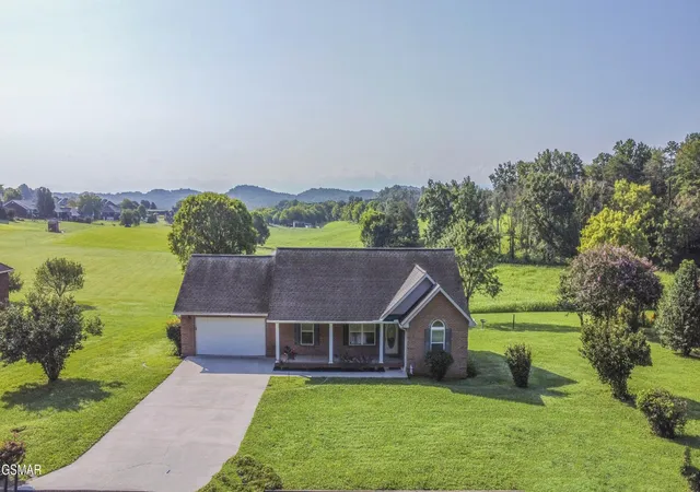 Photo 2 of Sale Pending at 1616 Ellis Woods Loop, Sevierville, TN 37876 | MLS# 3516383 | Listing updated on 2026-09-25