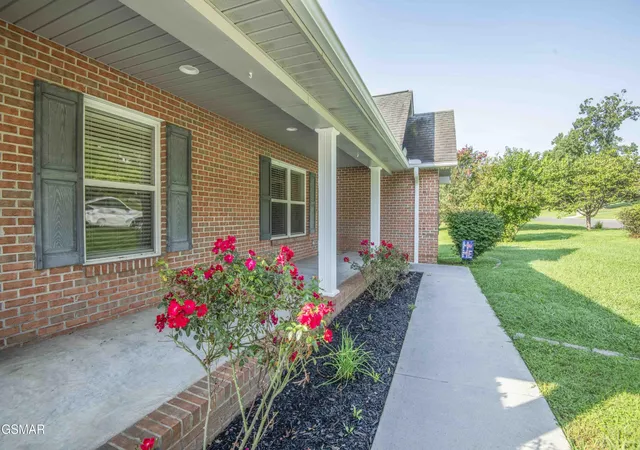 Photo 4 of Sale Pending at 1616 Ellis Woods Loop, Sevierville, TN 37876 | MLS# 3516383 | Listing updated on 2026-09-25