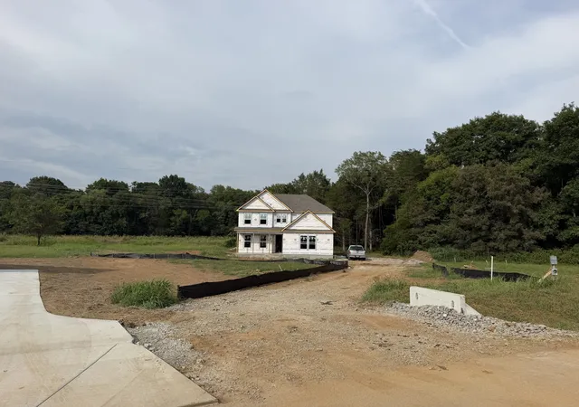 2nd image of 1433 Charles Dr, Chapel Hill, TN 37034 | MLS# 3516386