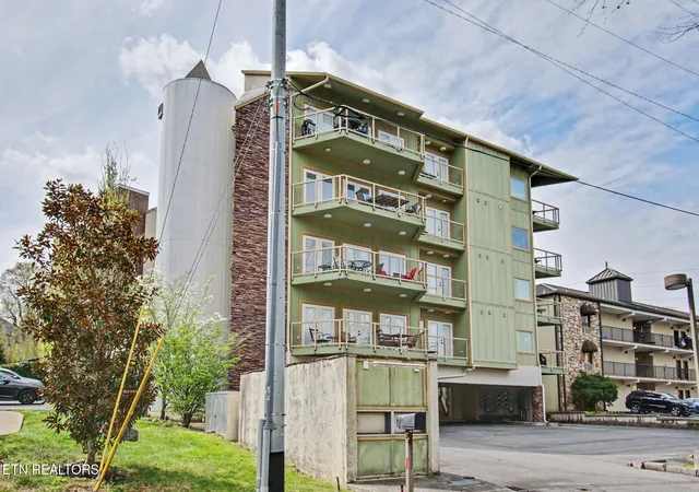 2nd image of 513 Mccarter Rd #4 m, Gatlinburg, TN 37738 | MLS# 3516896