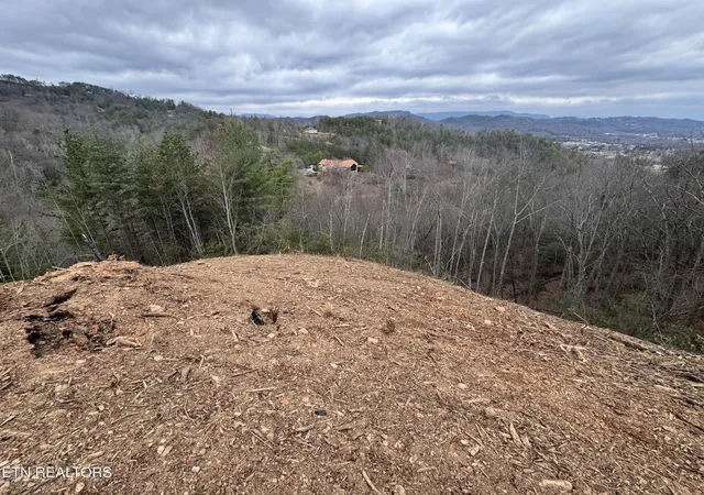 1st image of 0 Hikers Path Lane, Sevierville, TN 37862 | MLS# 3516898