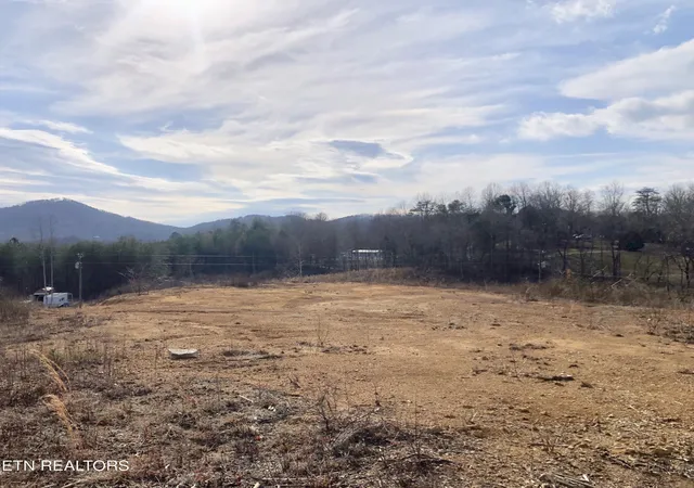 4th image of 524 Wiggins Rd, Tellico Plains, TN 37385 | MLS# 3525570
