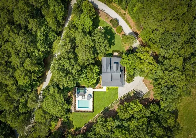 Photo 3 of Single family home for sale at 185 Austin Mountain Rd, Copperhill, TN 37317 | MLS# 3516445 | Listing updated on 2026-09-02