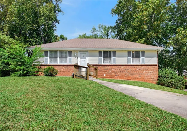 2nd image of 621 Linda Ln, Clarksville, TN 37042 | MLS# 3518920