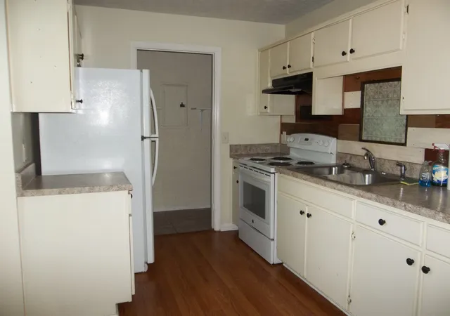 Photo 3 of Multi family home for sale at 215 Ensley Ave, Old Hickory, TN 37138 | MLS# 3516468 | Listing updated on 2026-08-22