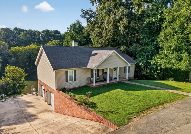 3rd image of 502 Westwood Dr, Mc Minnville, TN 37110 | MLS# 3516493