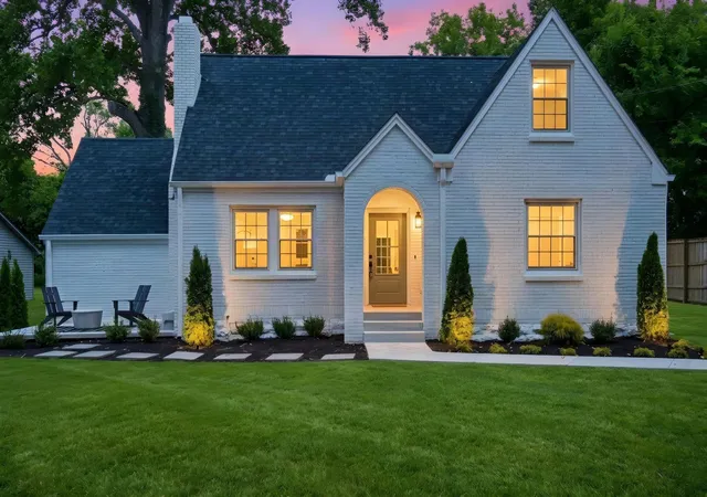 2nd image of 2604 Bluefield Ave, Nashville, TN 37214 | MLS# 3524738