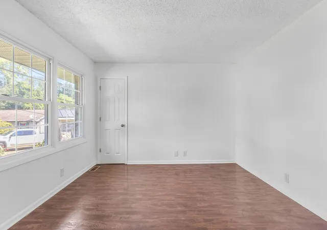 Photo 4 of Single family home for sale at 724 Muskhogean Ct, Antioch, TN 37013 | MLS# 3518956 | Listing updated on 2026-10-05