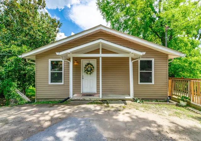 1st image of 108 S Seminole Dr, Chattanooga, TN 37411 | MLS# 3516567