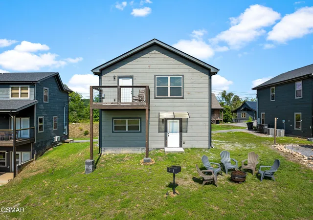 Photo 1 of Single family home for sale at 2107 Eagle Feather Dr, Sevierville, TN 37876 | MLS# 3544636 | Listing updated on 2026-10-22
