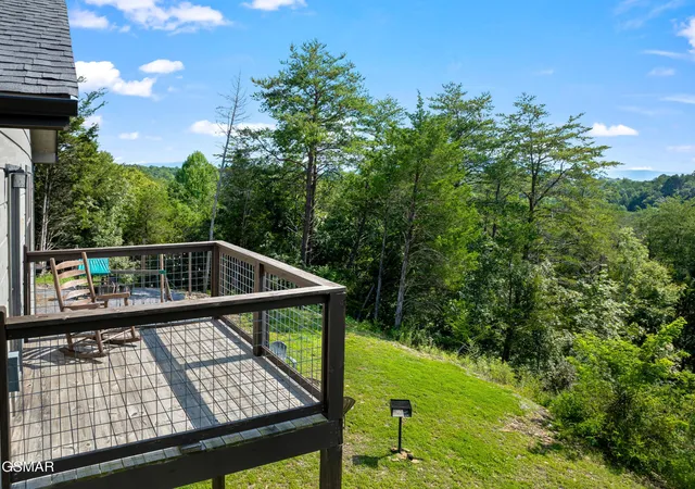 Photo 2 of Single family home for sale at 2107 Eagle Feather Dr, Sevierville, TN 37876 | MLS# 3544636 | Listing updated on 2026-10-22