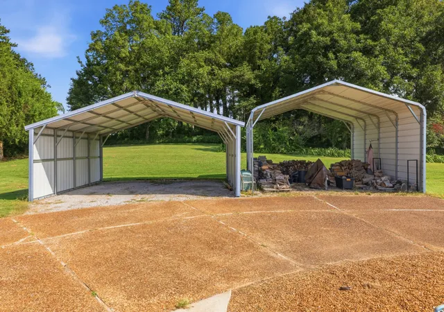 Photo 3 of Single family home for sale at 135 S Ed Moffatt Rd, Union City, TN 38261 | MLS# 3520301 | Listing updated on 2026-08-21