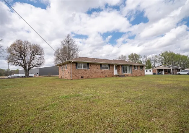 2nd image of 717 Brenda Ave, Loretto, TN 38469 | MLS# 3516639