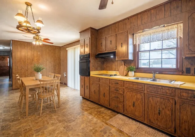 Photo 4 of Single family home for sale at 717 Brenda Ave, Loretto, TN 38469 | MLS# 3516639 | Listing updated on 2026-08-31