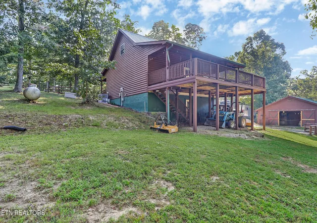 Photo 4 of Single family home for sale at 358 Red Oak Dr, Jamestown, TN 38556 | MLS# 3518392 | Listing updated on 2026-08-20