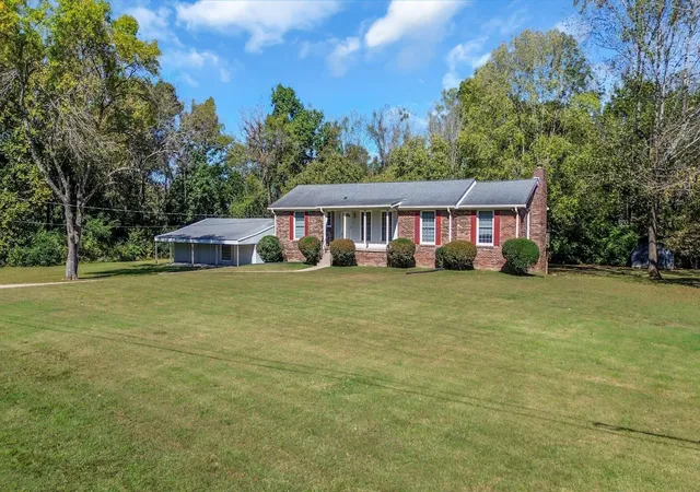 Photo 1 of Single family home for sale at 401 Ellington Dr, Franklin, TN 37064 | MLS# 3529928 | Listing updated on 2026-09-02