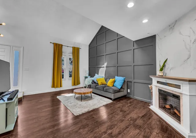 Photo 4 of Single family home for sale at 104 Carriage Pl, Clarksville, TN 37042 | MLS# 3519272 | Listing updated on 2026-08-31
