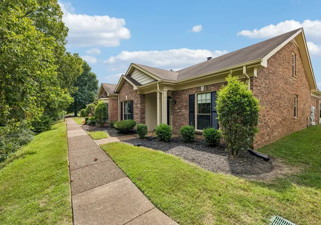 Photo 3 of Condo for sale at 8505 Sawyer Brown Rd, Nashville, TN 37221 | MLS# 3519090 | Listing updated on 2026-09-21