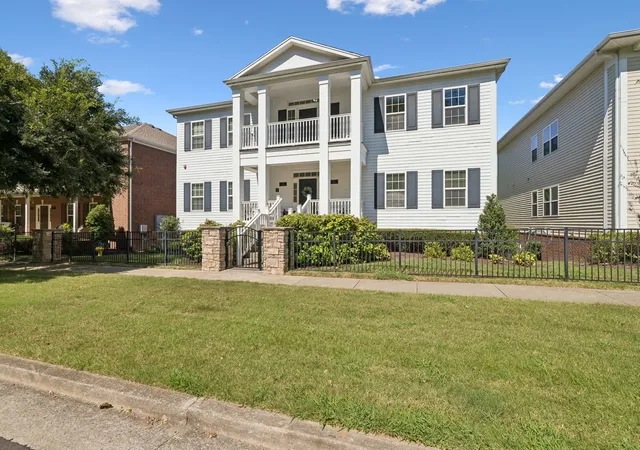 Photo 2 of Condo for sale at 2024 Turning Wheel Ln, Franklin, TN 37067 | MLS# 3523620 | Listing updated on 2026-08-26