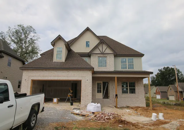 Photo 2 of Single family home for sale at 64 Sycamore Hill, Clarksville, TN 37042 | MLS# 3526717 | Listing updated on 2026-10-14
