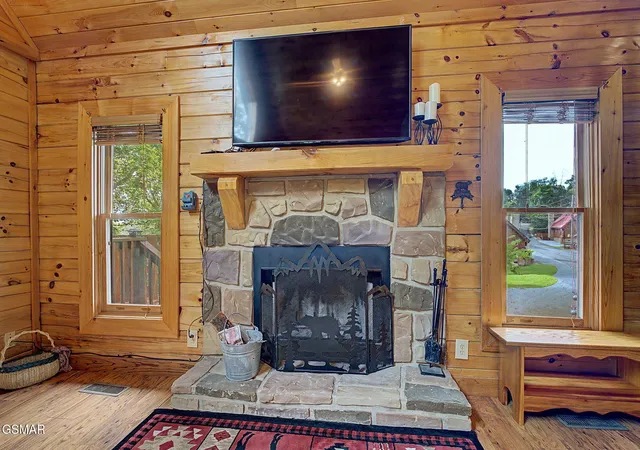 Photo 3 of Single family home for sale at 1065 Willard Way, Sevierville, TN 37876 | MLS# 3518759 | Listing updated on 2026-10-08