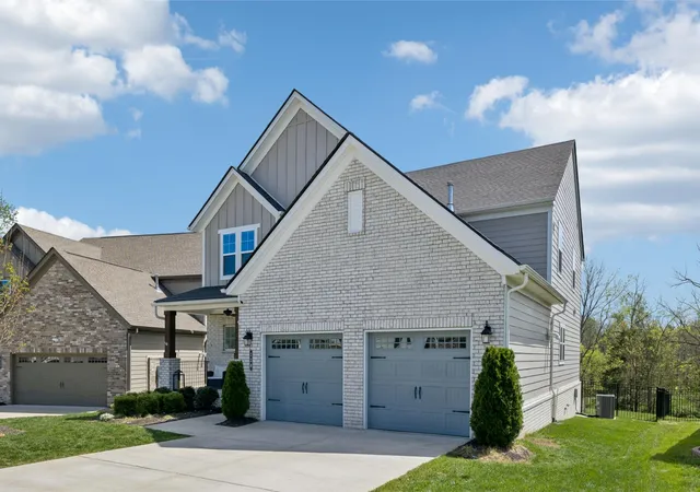 Photo 3 of Single family home for sale at 130 Newbury Dr, White House, TN 37188 | MLS# 3529062 | Listing updated on 2026-09-29