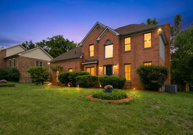 Photo 1 of Single family home for sale at 7220 River Bnd Rd, Nashville, TN 37221 | MLS# 3518814 | Listing updated on 2026-09-06