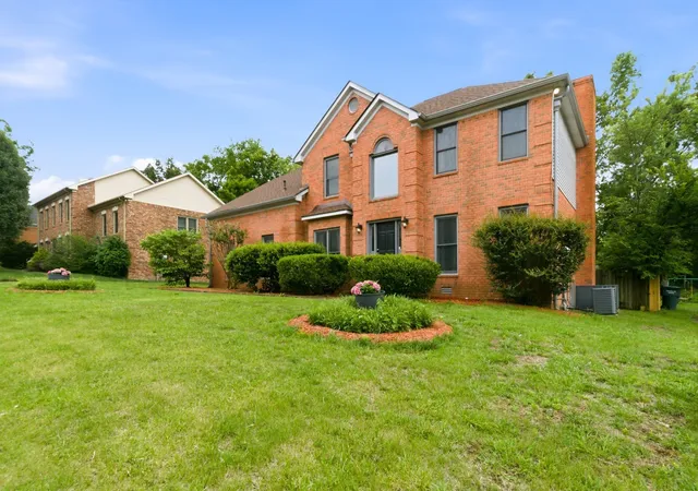 Photo 2 of Single family home for sale at 7220 River Bnd Rd, Nashville, TN 37221 | MLS# 3518814 | Listing updated on 2026-09-06