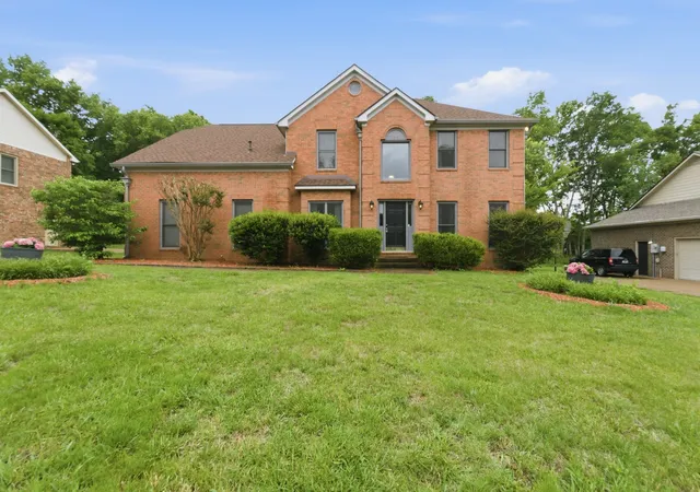 Photo 3 of Single family home for sale at 7220 River Bnd Rd, Nashville, TN 37221 | MLS# 3518814 | Listing updated on 2026-09-06