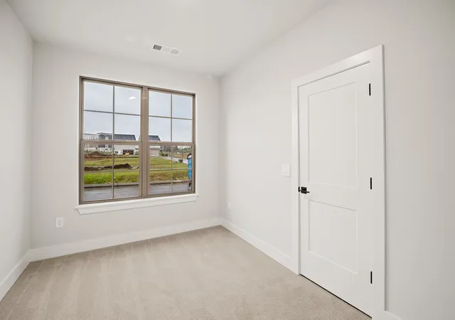 Photo 3 of Sale Pending at 2615 Wilkinson Pike #1302, Murfreesboro, TN 37129 | MLS# 3518797 | Listing updated on 2026-08-24