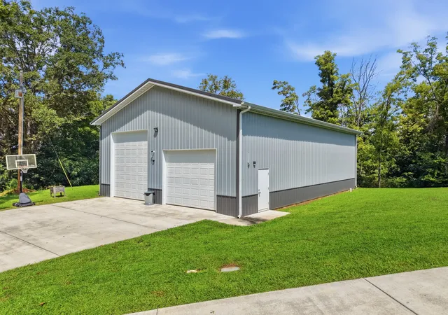2nd image of 3787 Pistole Rd, Sparta, TN 38583 | MLS# 3518818
