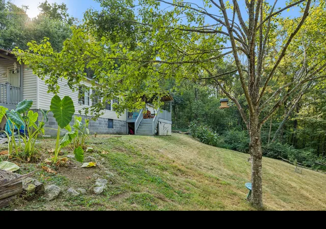 Photo 3 of Manufactured home for sale at 4365 Pulaski Hwy, Culleoka, TN 38451 | MLS# 3518845 | Listing updated on 2026-09-25