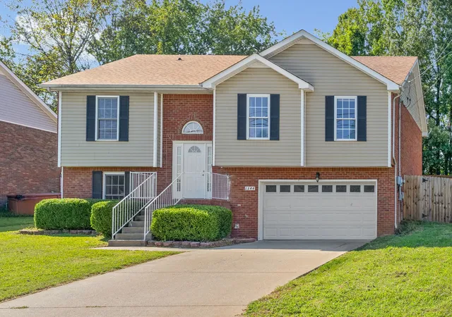 Photo 1 of Single family home for sale at 1344 Bluebonnet Dr, Clarksville, TN 37042 | MLS# 3528530 | Listing updated on 2026-09-19