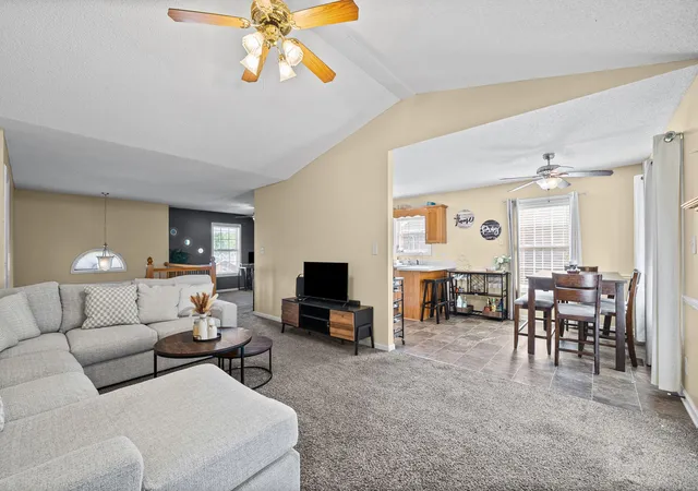 Photo 3 of Single family home for sale at 1344 Bluebonnet Dr, Clarksville, TN 37042 | MLS# 3528530 | Listing updated on 2026-09-19