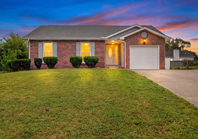 2nd image of 1219 Crystal Dr, Clarksville, TN 37042 | MLS# 3519251