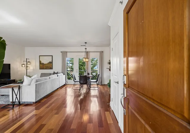 Listing Photo 3 - Condo for sale in building located at 303 Criddle St, Nashville, TN 37219 - Unit #405