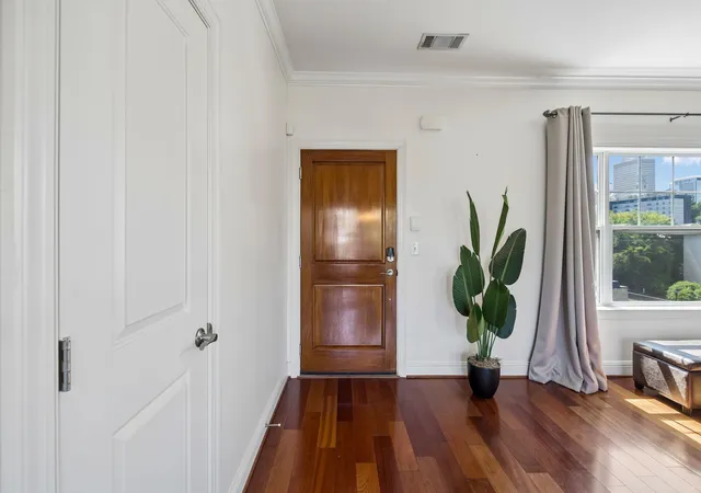 Listing Photo 4 - Condo for sale in building located at 303 Criddle St, Nashville, TN 37219 - Unit #405