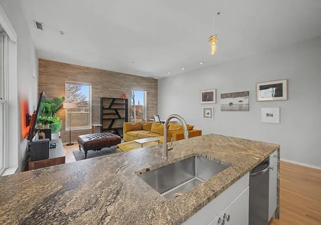 Listing Photo 4 - Condo for sale in building located at 1200 5Th Ave N, Nashville, TN 37208 - Unit #414