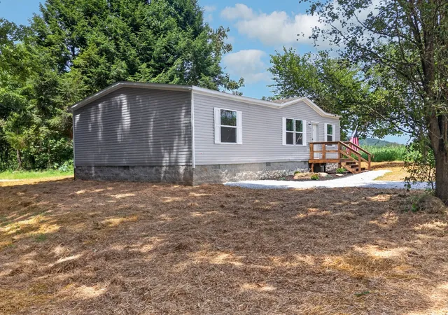 2nd image of 1498 Hensley Chapel Rd, Sparta, TN 38583 | MLS# 3518895