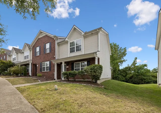 Townhouse for sale at 263 Buck Run Dr, Nashville, TN 37214 | MLS# 3518941