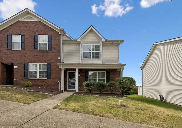 Photo 2 of Townhouse for sale at 263 Buck Run Dr, Nashville, TN 37214 | MLS# 3518941 | Listing updated on 2026-09-17