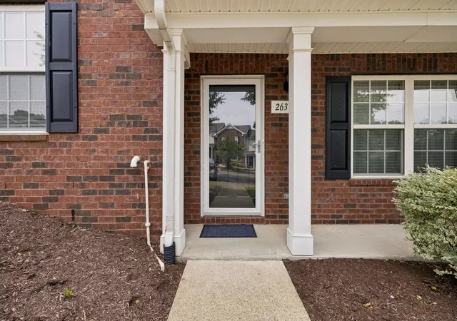 Photo 3 of Townhouse for sale at 263 Buck Run Dr, Nashville, TN 37214 | MLS# 3518941 | Listing updated on 2026-09-17