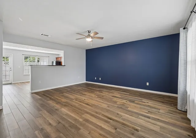 Photo 4 of Townhouse for sale at 263 Buck Run Dr, Nashville, TN 37214 | MLS# 3518941 | Listing updated on 2026-09-17