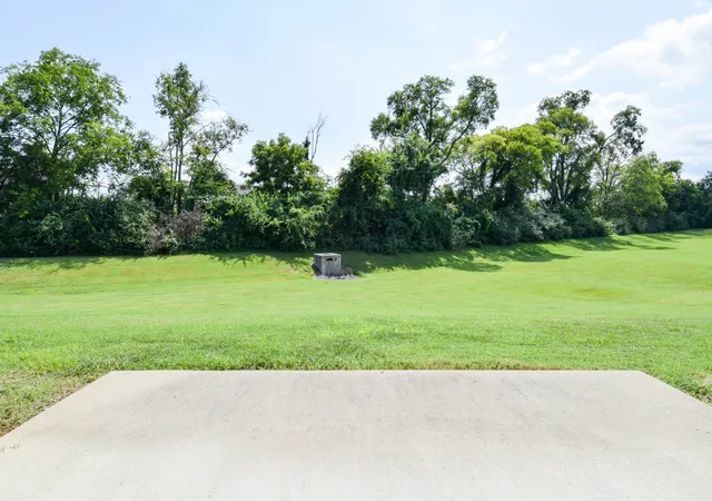 2nd image of 395 Devon Chase Hl, Gallatin, TN 37066