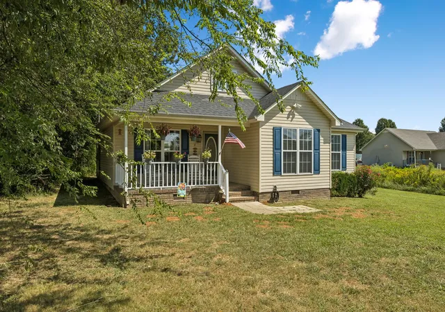 1st image of 15 Aspen Hills Dr, Fayetteville, TN 37334 | MLS# 3518916