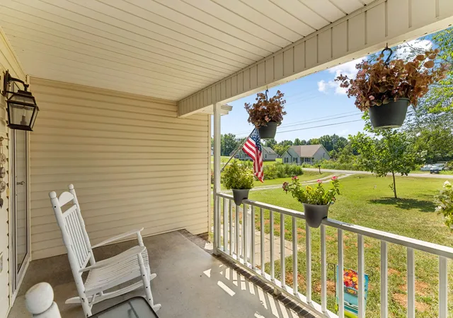 Photo 4 of Single family home for sale at 15 Aspen Hills Dr, Fayetteville, TN 37334 | MLS# 3518916 | Listing updated on 2026-09-29