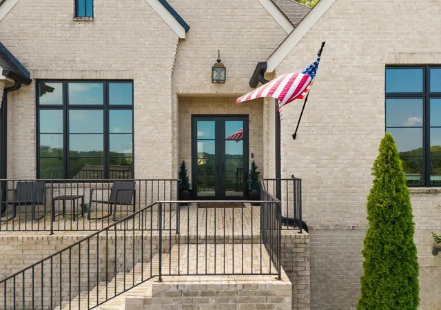 Photo 4 of Single family home for sale at 1027 Stockett Dr, Nashville, TN 37221 | MLS# 3543184 | Listing updated on 2026-09-12