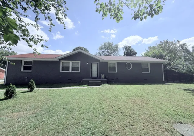 3rd image of 2057 Lake Rd, Greenbrier, TN 37073 | MLS# 3520174