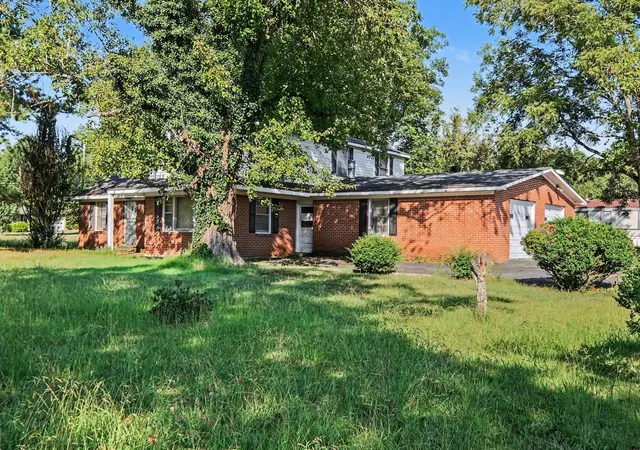 Photo 2 of Single family home for sale at 2885 Old Manchester Hwy, Tullahoma, TN 37388 | MLS# 3518943 | Listing updated on 2026-09-23