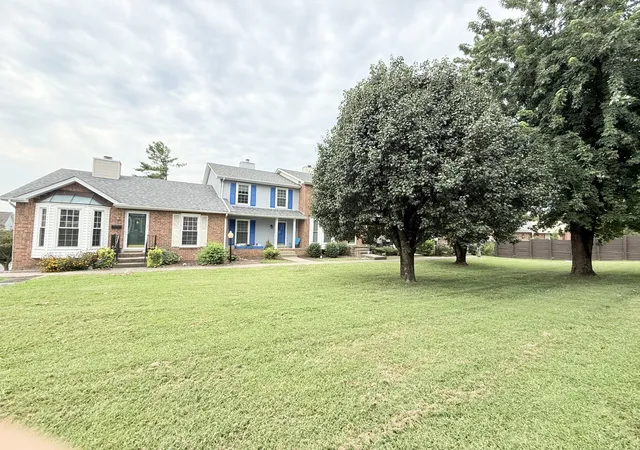 Photo 3 of Townhouse for sale at 810 Lewis Ct, Madison, TN 37115 | MLS# 3528867 | Listing updated on 2026-09-25